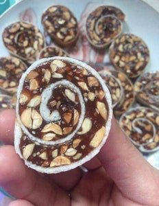 02Packs* 400g Kẹo chuối cuộn bánh tráng Bến Tre